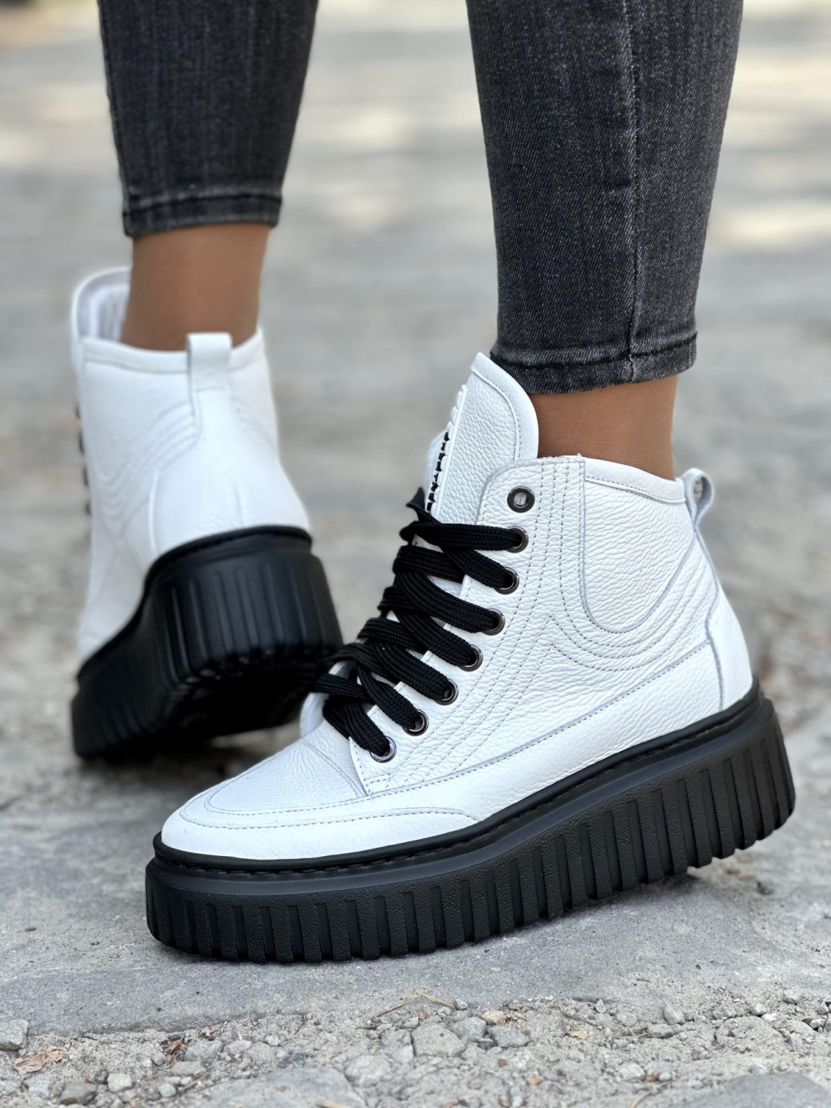 Nowoczesne sneakersy OLEKSY ze skóry Polskiej produkcji