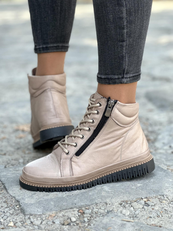 Mega wygodne i lekkie botki ze skóry naturalnej