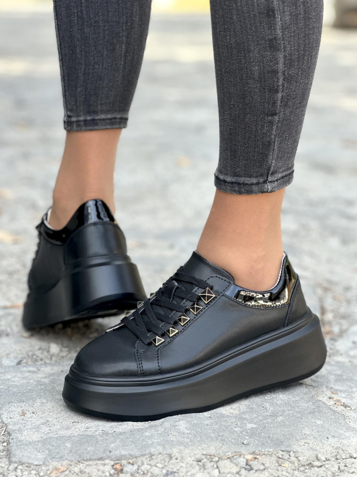 Nowoczesne sneakersy z naturalnej skóry