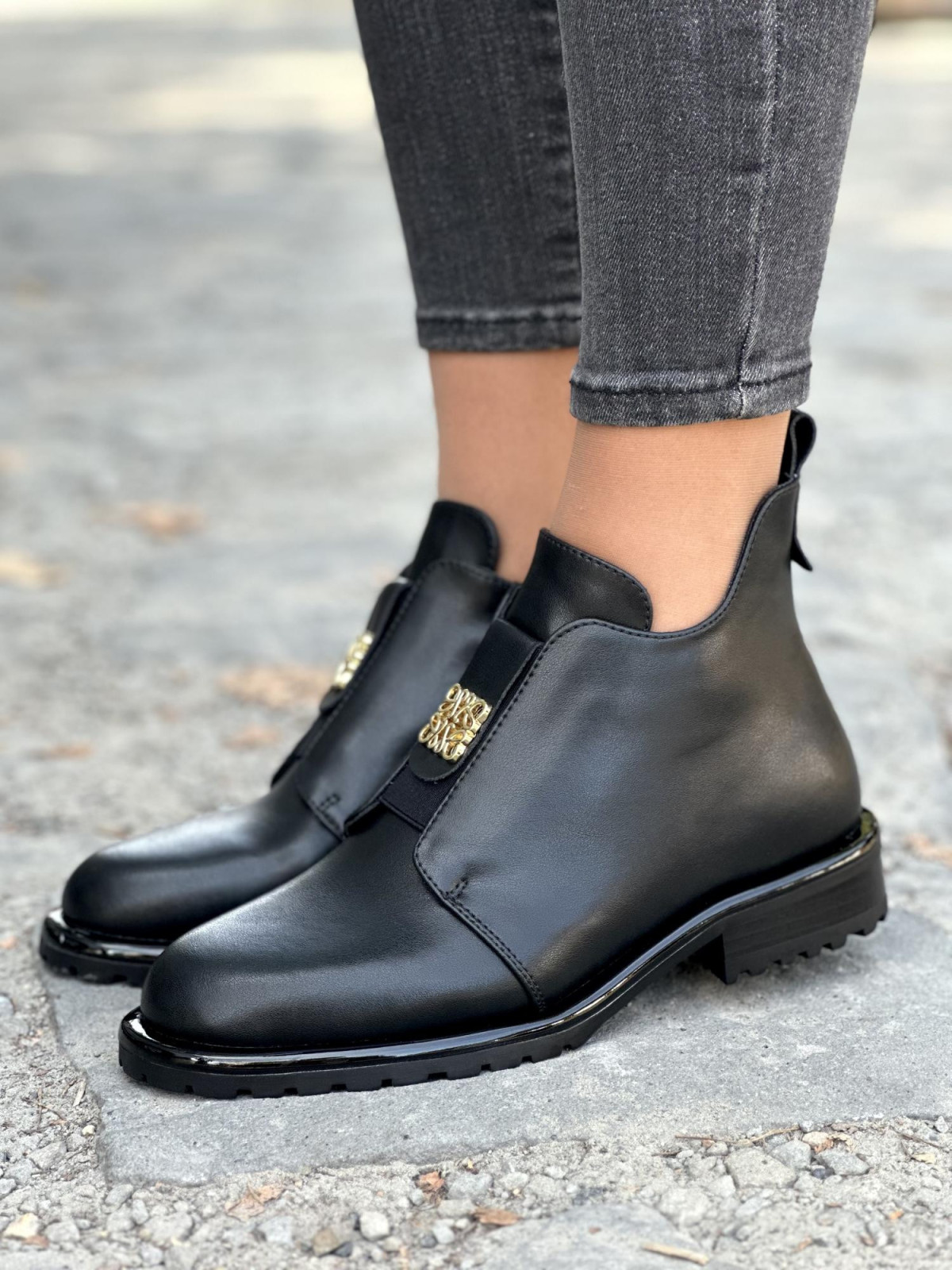 Eleganckie czarne botki ze skóry naturalnej