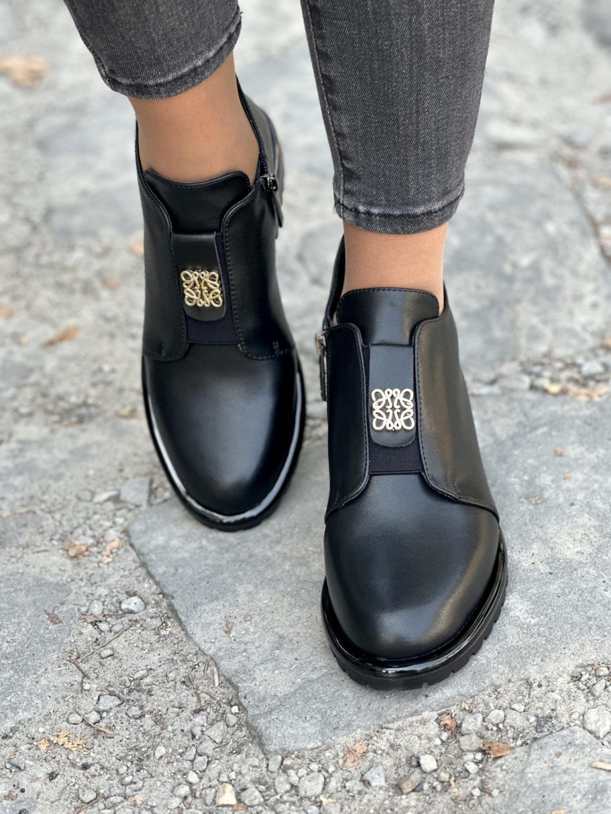 Eleganckie czarne botki ze skóry naturalnej