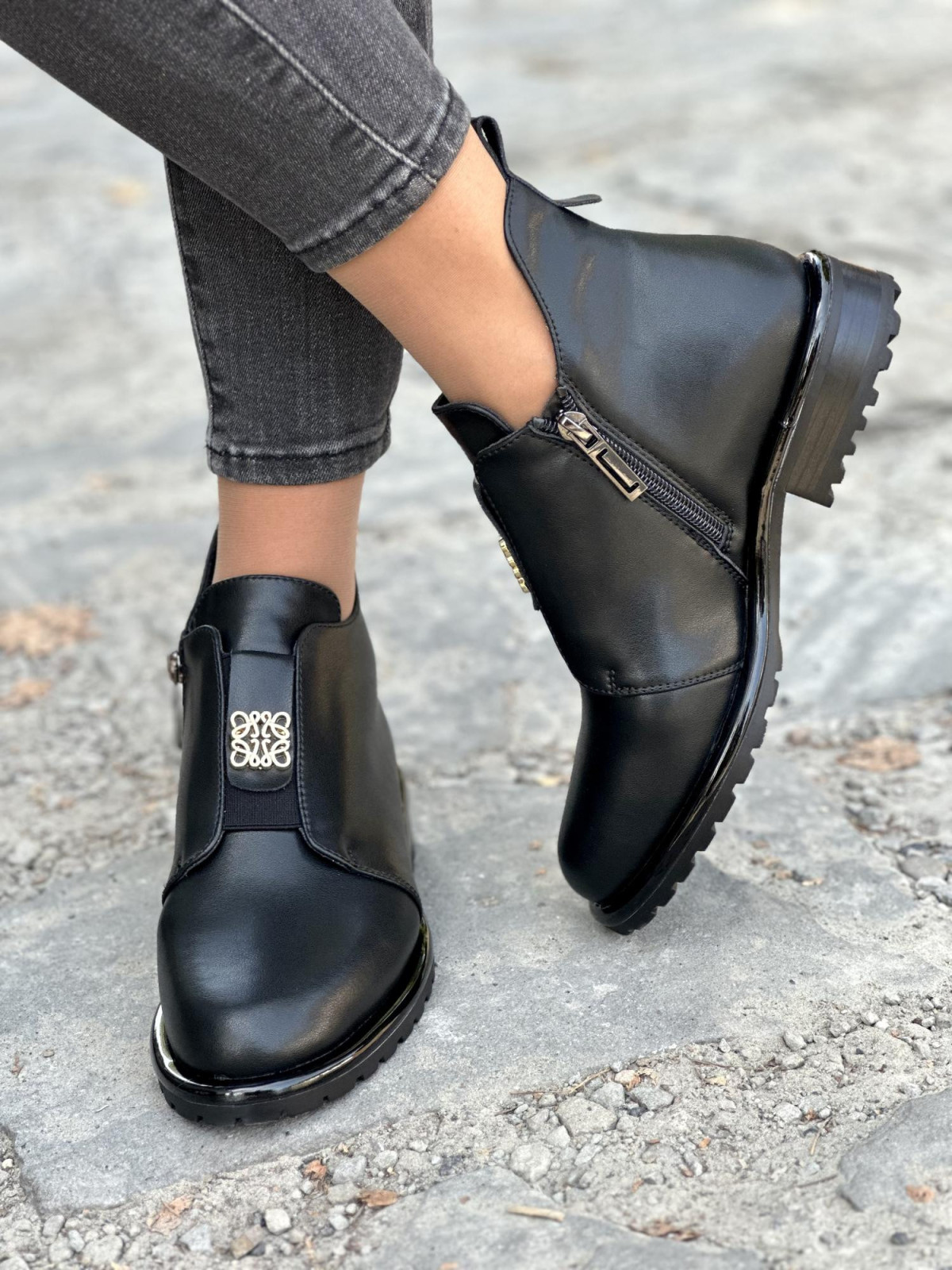 Eleganckie czarne botki ze skóry naturalnej