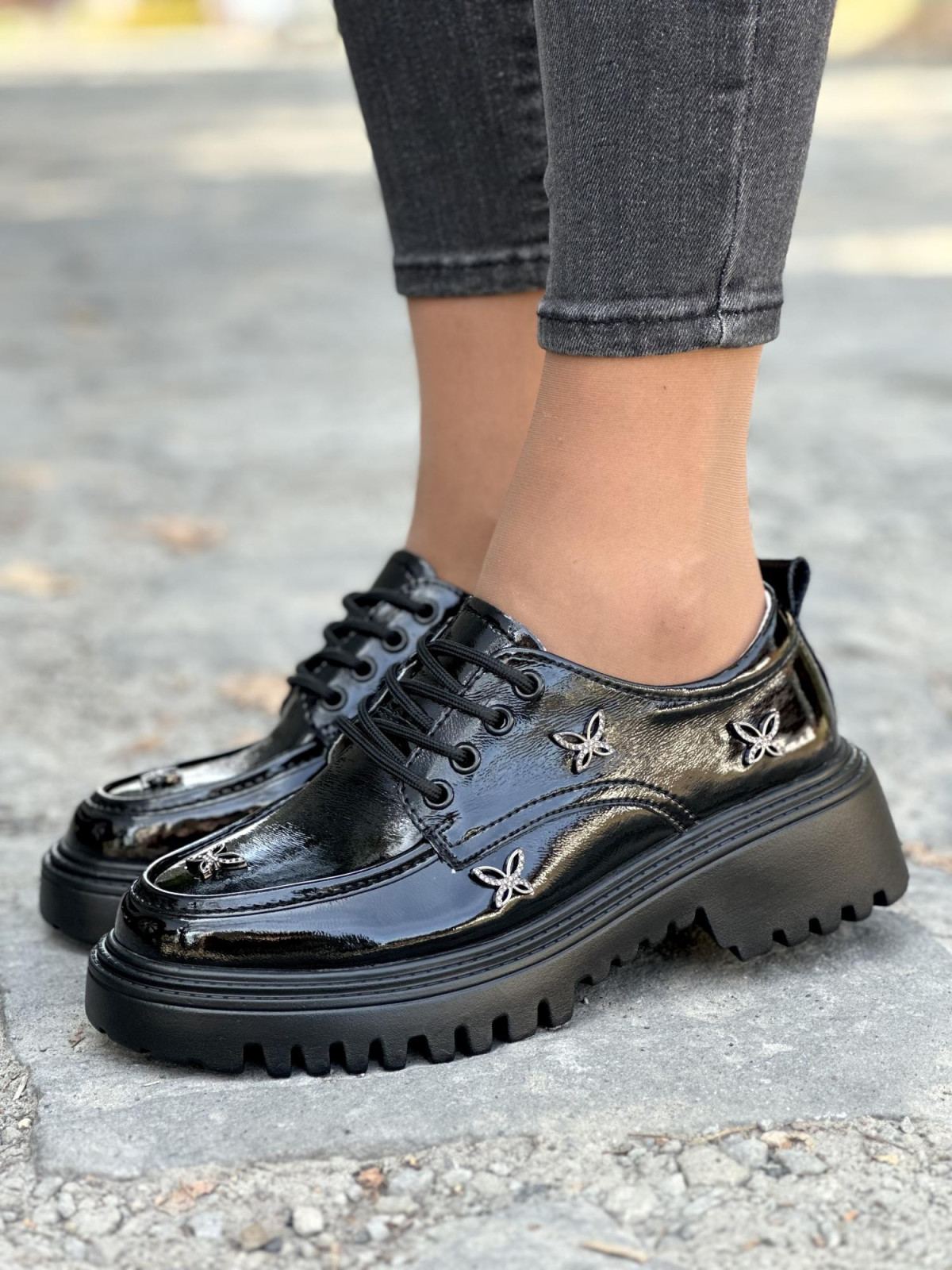 Eleganckie i stylowe półbuty ze skóry naturalnej