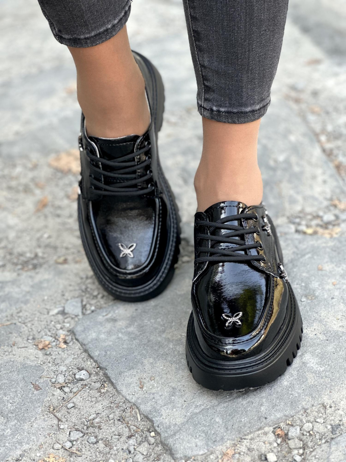 Eleganckie i stylowe półbuty ze skóry naturalnej