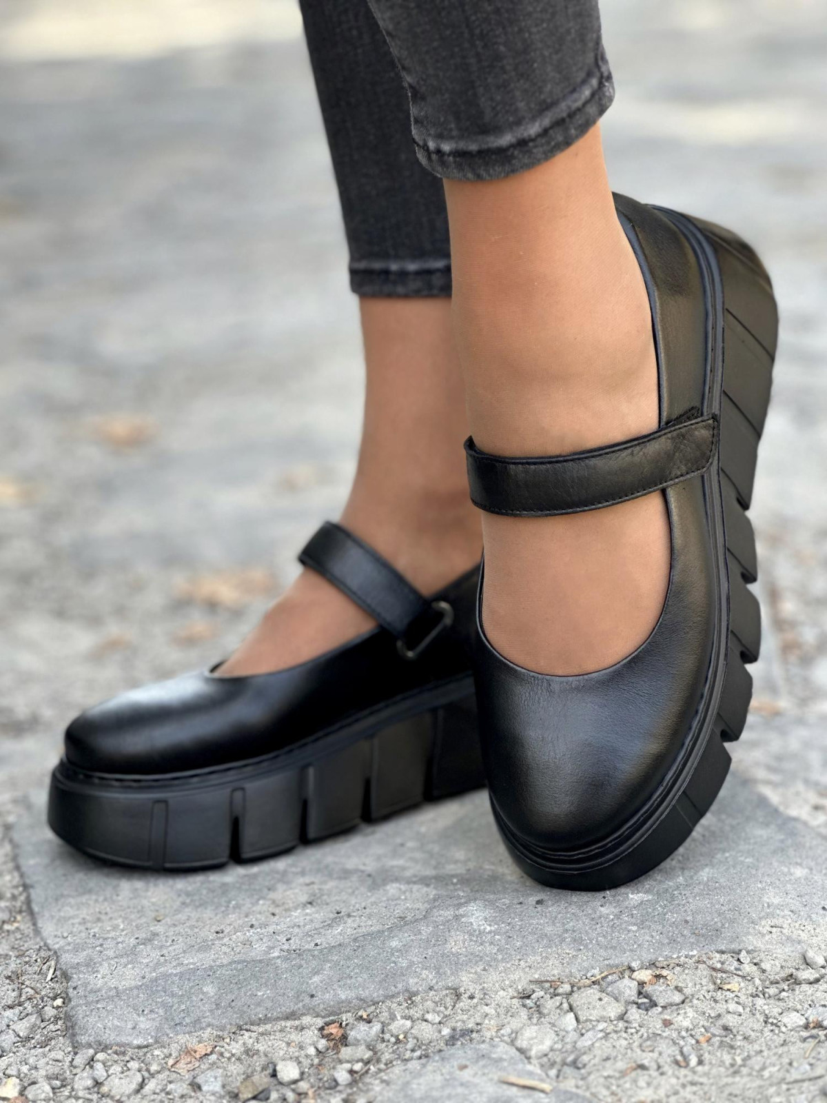 Nowoczesne półbuty OLEKSY z naturalnej skóry Polskiej produkcji