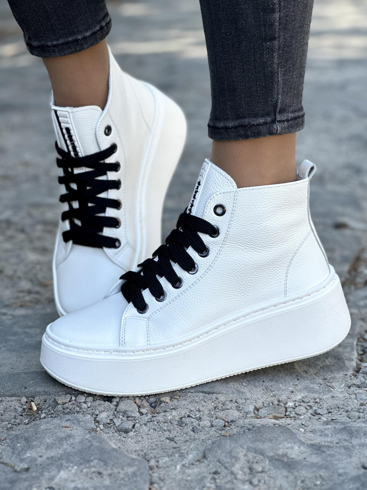 Sneakersy OLEKSY ze skóry Polskiej produkcji