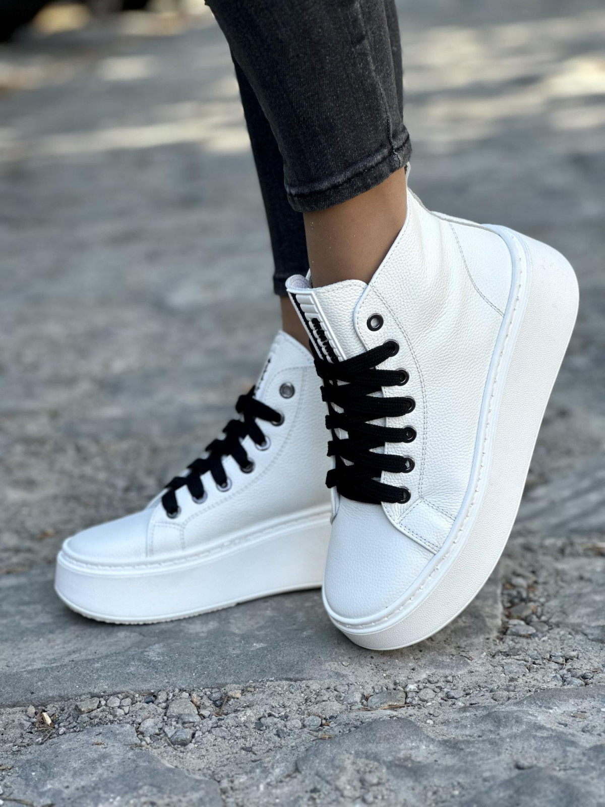 Sneakersy OLEKSY ze skóry Polskiej produkcji