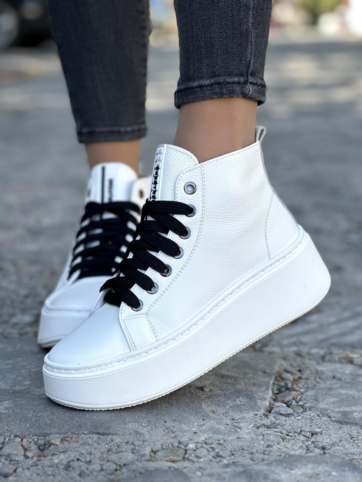 Sneakersy OLEKSY ze skóry Polskiej produkcji