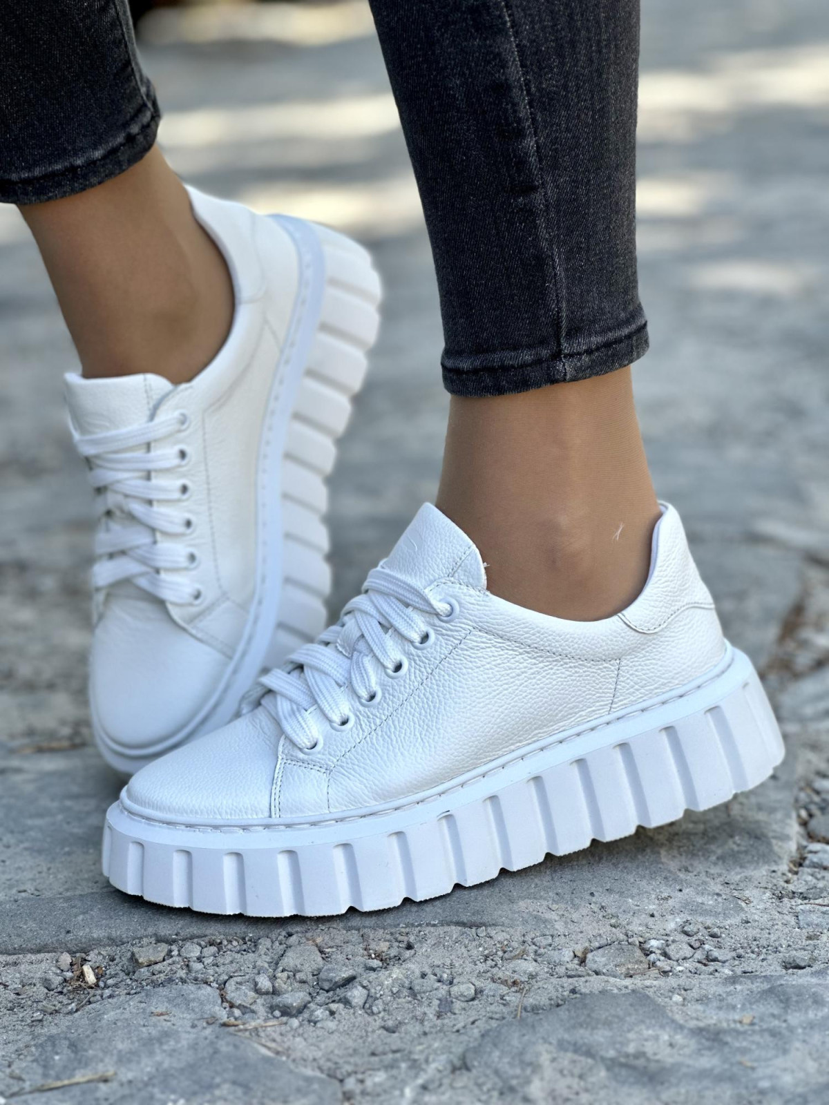 Białe trampki damskie skórzane OLEKSY polskiej produkcji