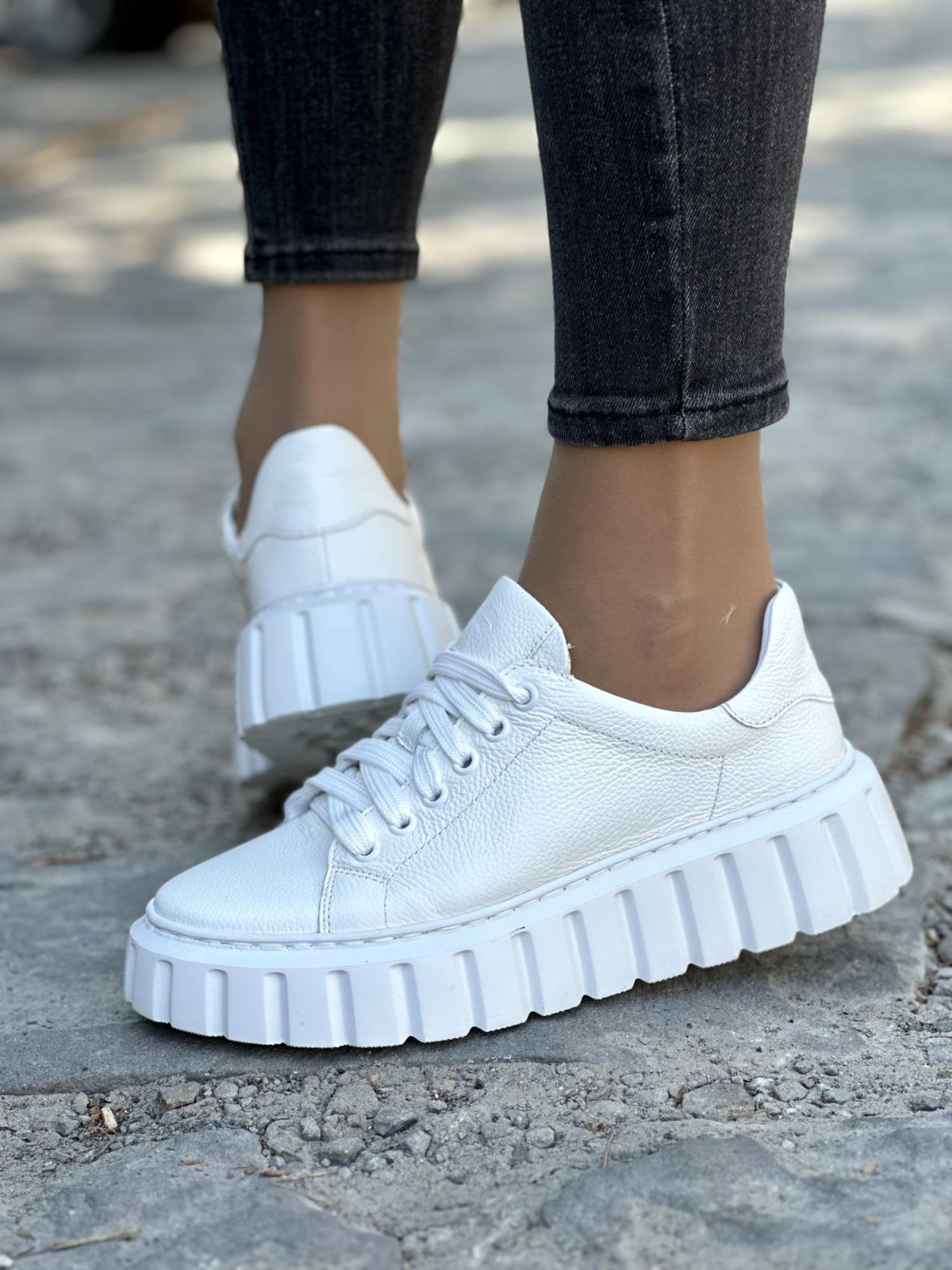 Białe trampki damskie skórzane OLEKSY polskiej produkcji