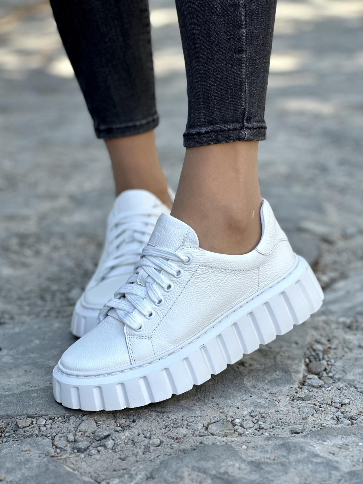 Białe trampki damskie skórzane OLEKSY polskiej produkcji