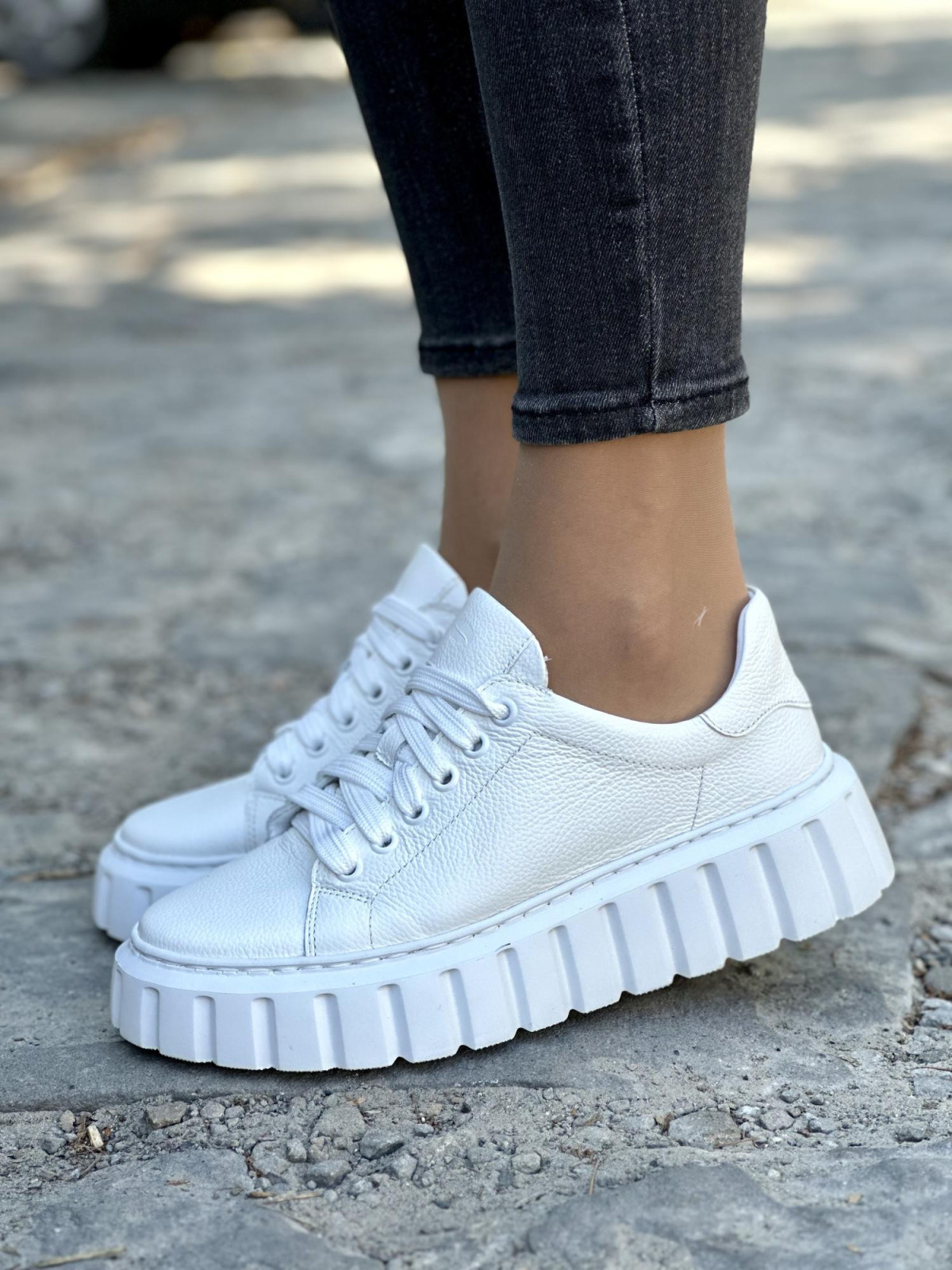 Białe trampki damskie skórzane OLEKSY polskiej produkcji