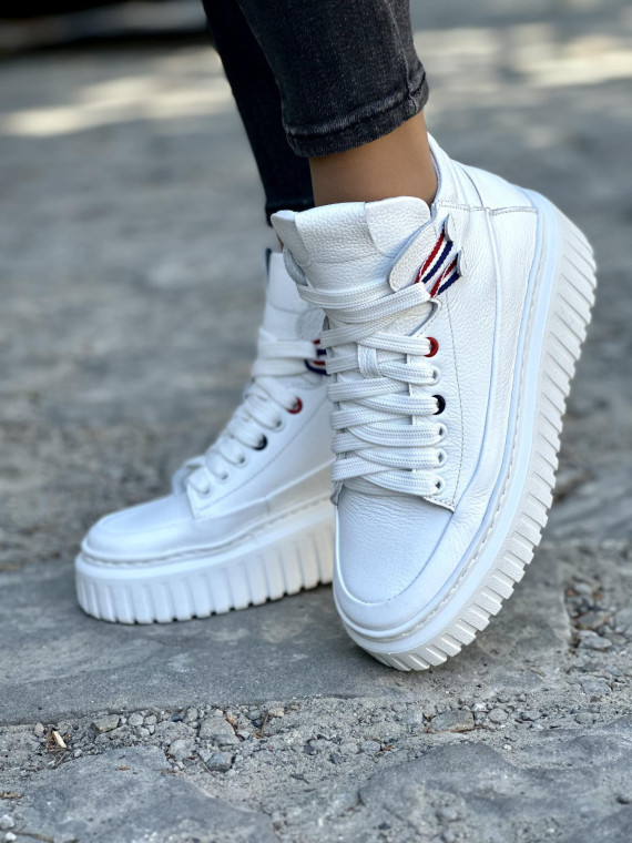 Wyjątkowe skórzane trampki OLEKSY Polskiej produkcji