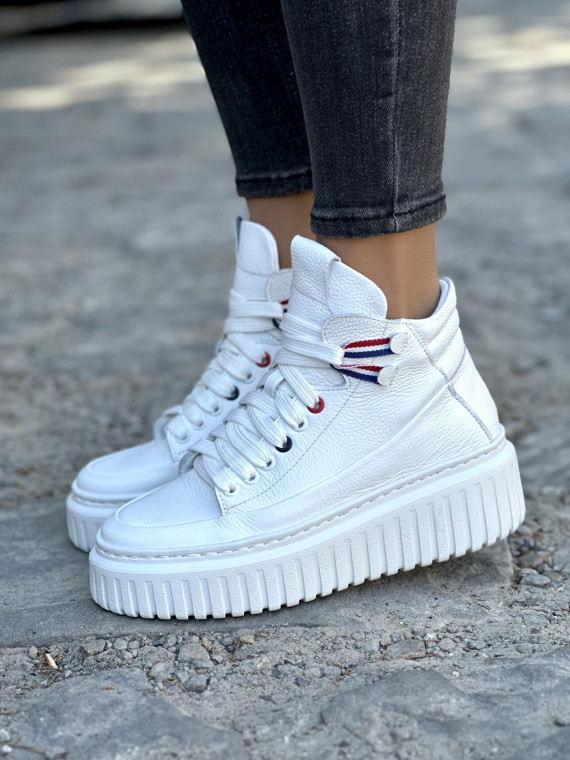 Wyjątkowe skórzane trampki OLEKSY Polskiej produkcji