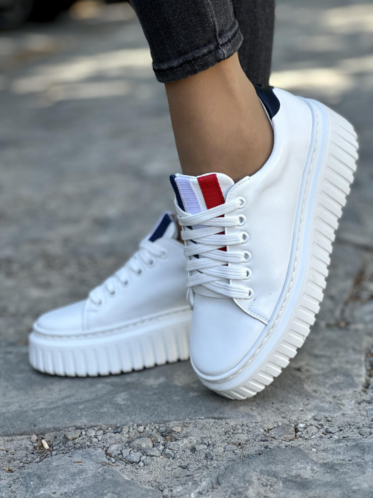 Wyjątkowe skórzane trampki OLEKSY Polskiej produkcji