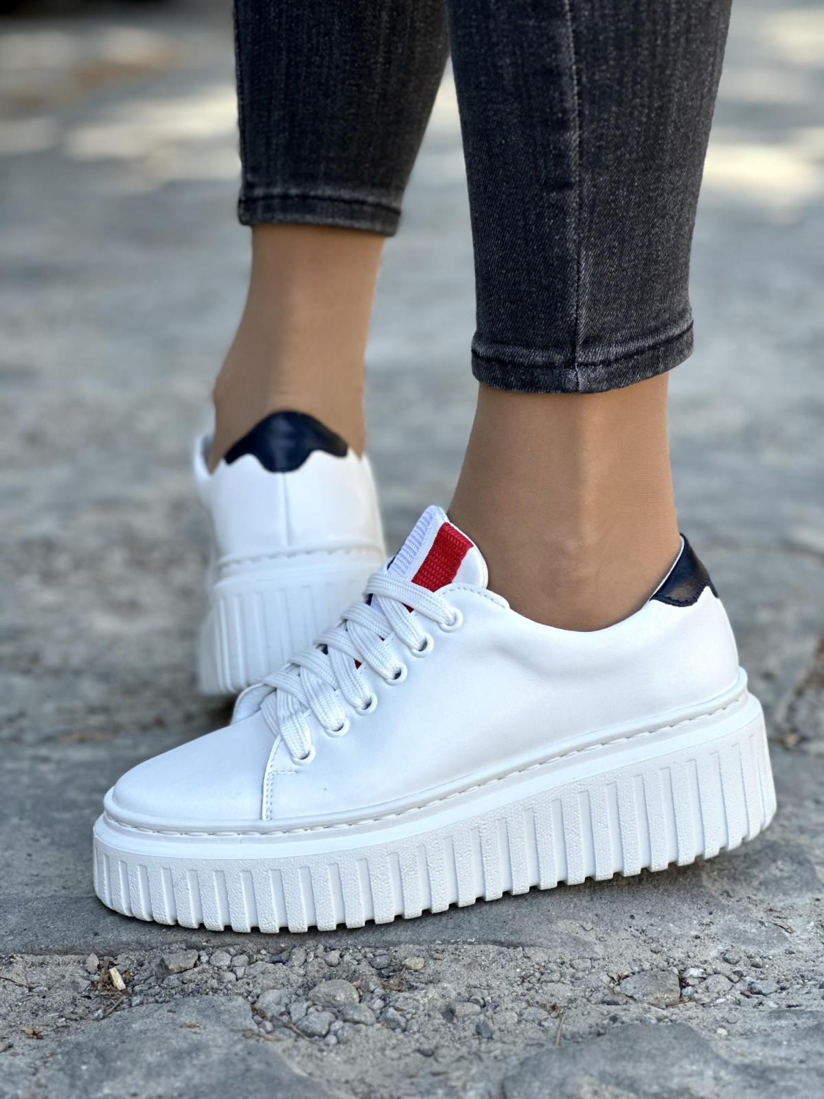 Wyjątkowe skórzane trampki OLEKSY Polskiej produkcji