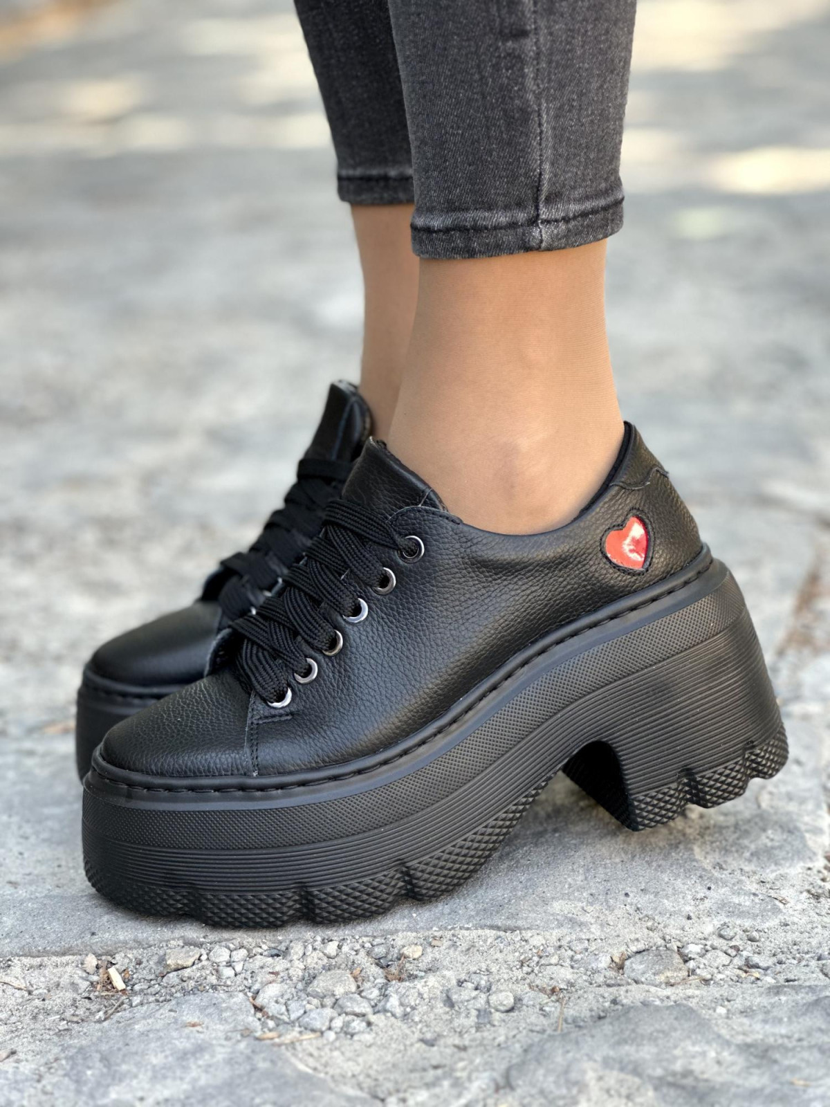 Oryginalne półbuty ze skóry OLEKSY Polskiej produkcji