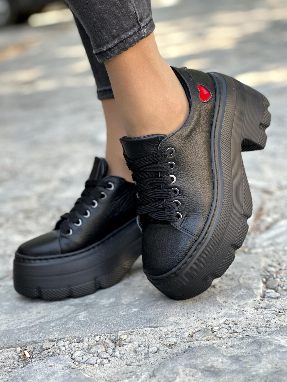 Oryginalne półbuty ze skóry OLEKSY Polskiej produkcji