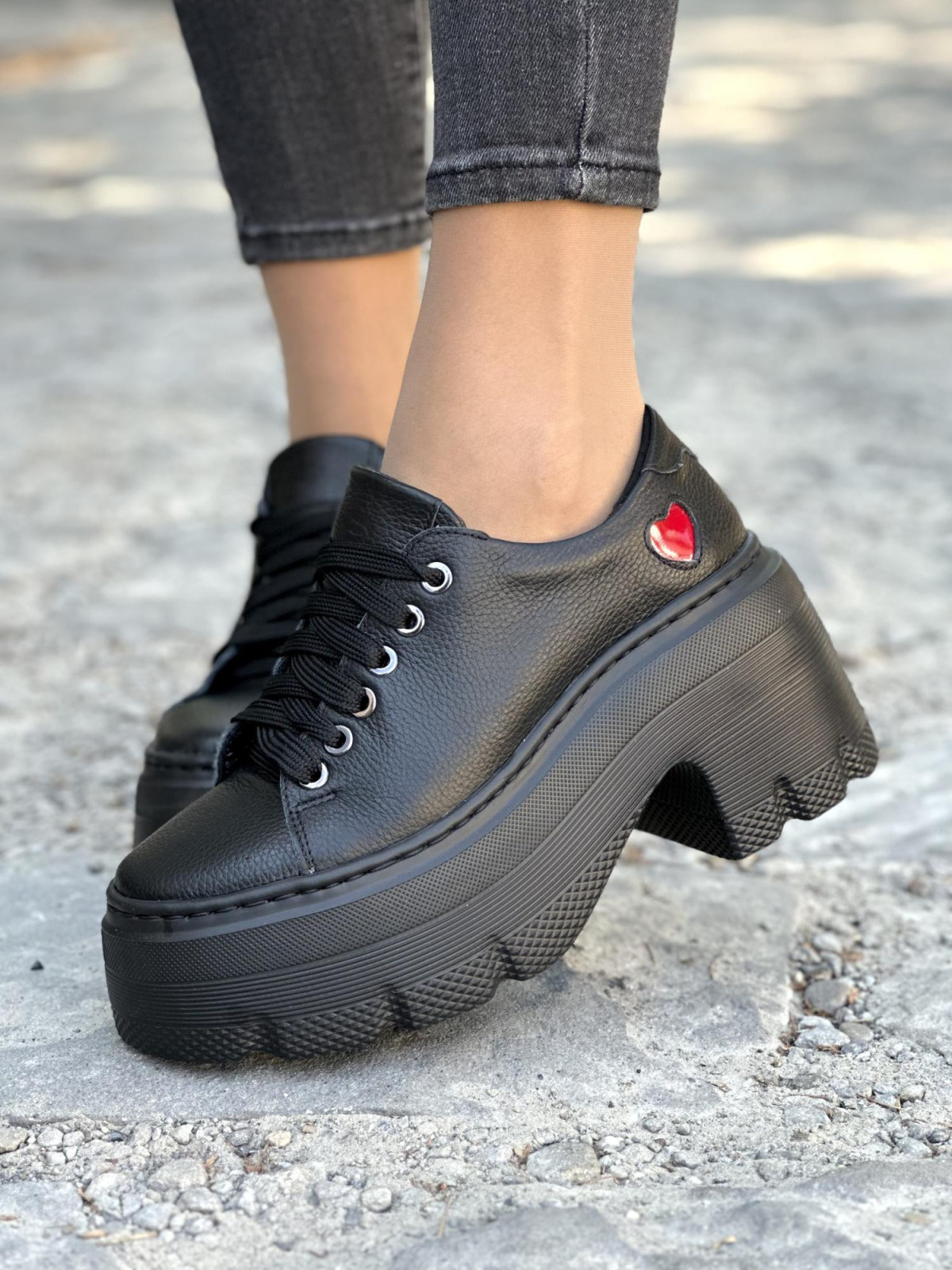 Oryginalne półbuty ze skóry OLEKSY Polskiej produkcji