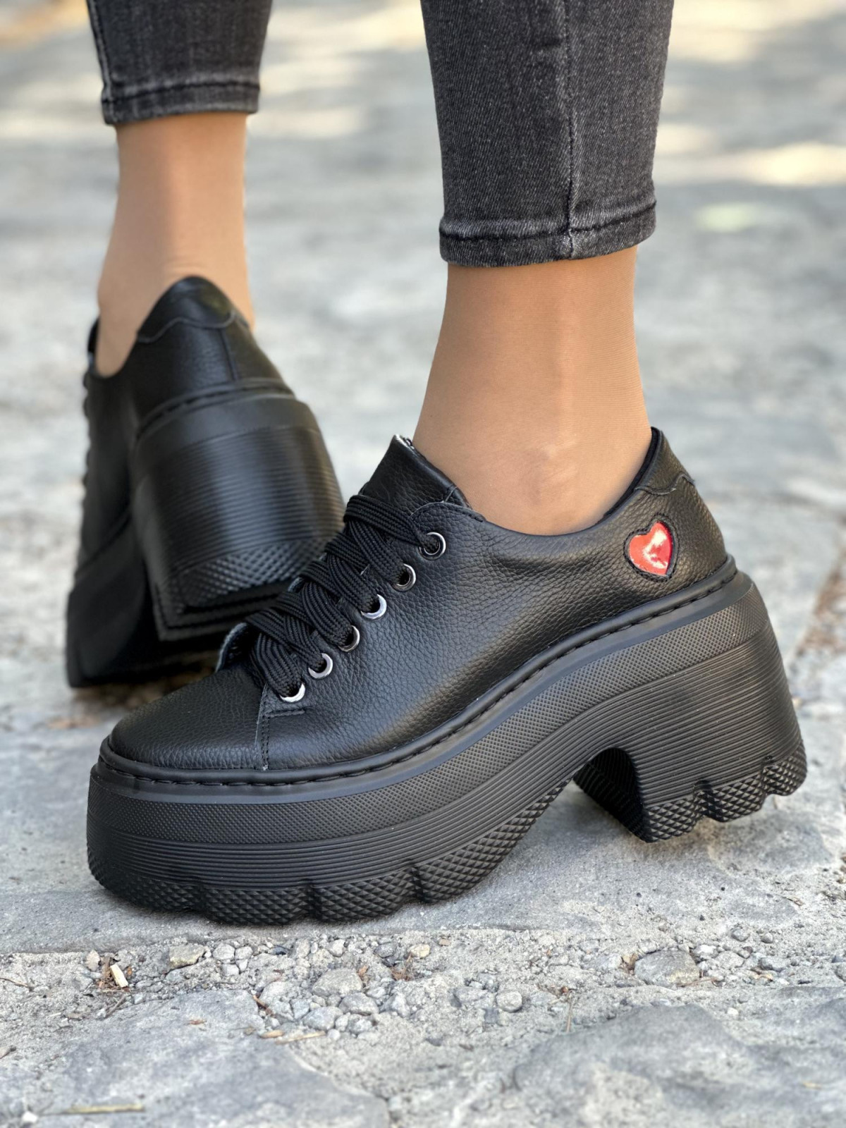 Oryginalne półbuty ze skóry OLEKSY Polskiej produkcji