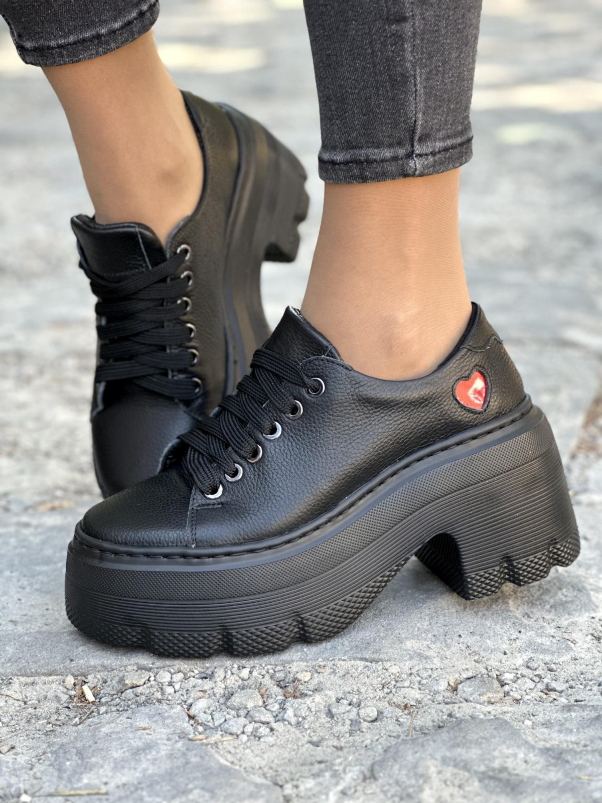 Oryginalne półbuty ze skóry OLEKSY Polskiej produkcji