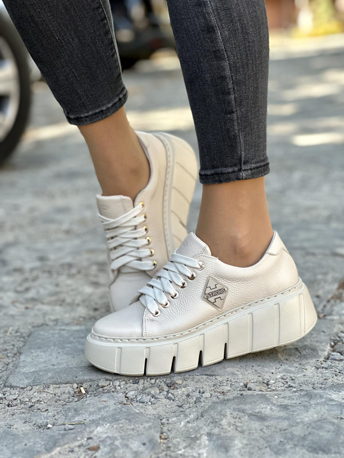 Wyjątkowe skórzane trampki OLEKSY Polskiej produkcji