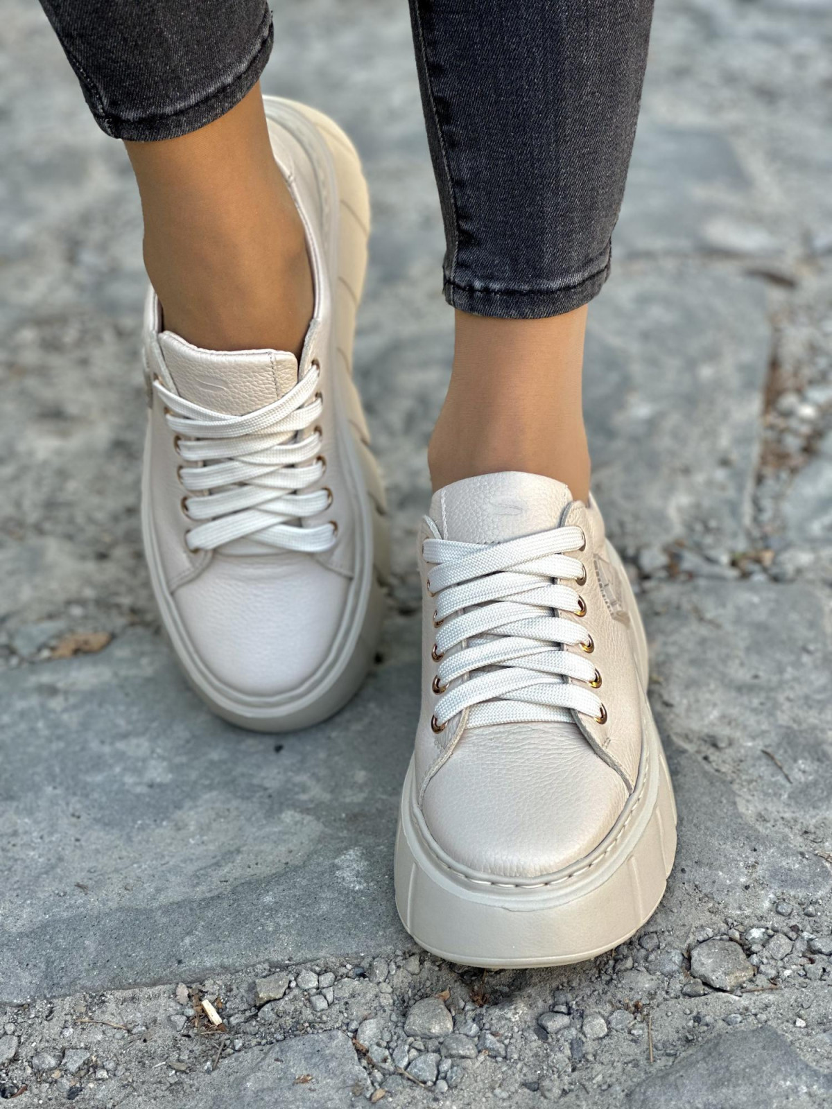 Wyjątkowe skórzane trampki OLEKSY Polskiej produkcji