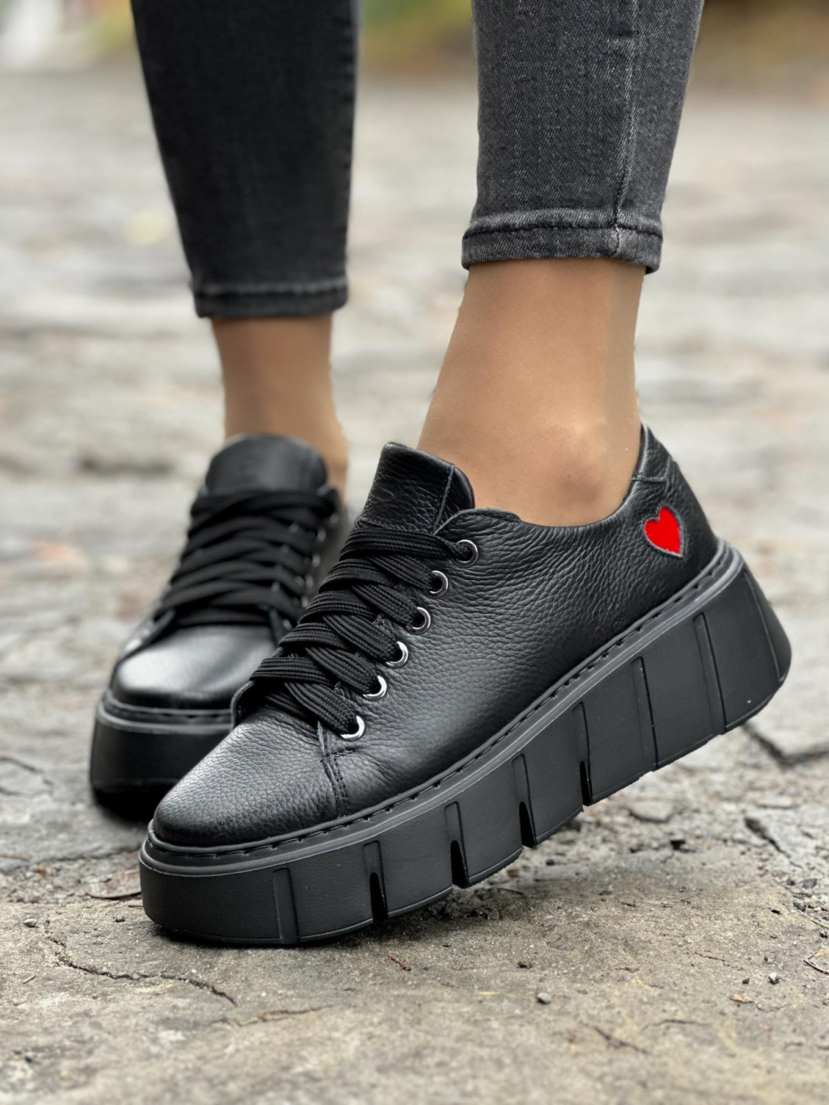 Stylowe trampki OLEKSY ze skóry naturalnej Polskiej produkcji