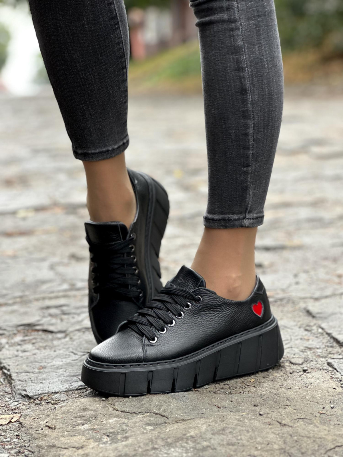 Stylowe trampki OLEKSY ze skóry naturalnej Polskiej produkcji