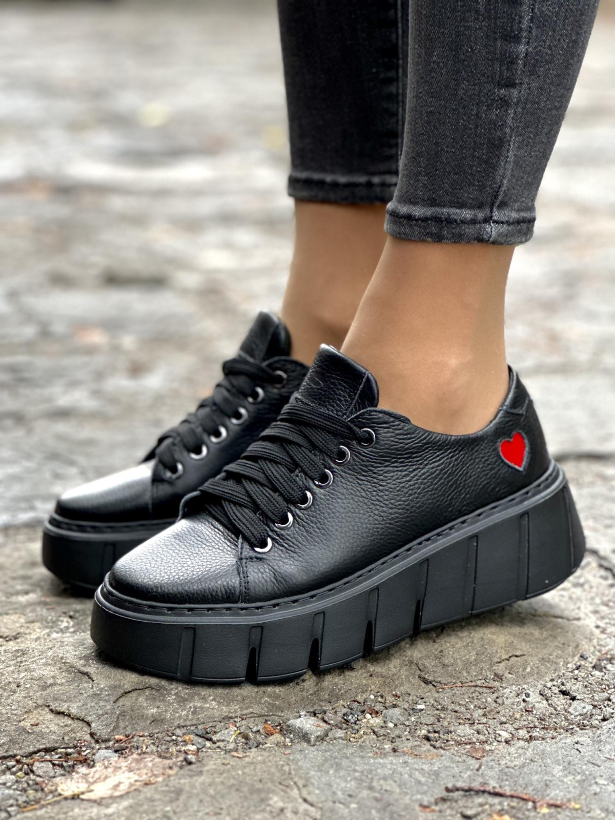 Stylowe trampki OLEKSY ze skóry naturalnej Polskiej produkcji