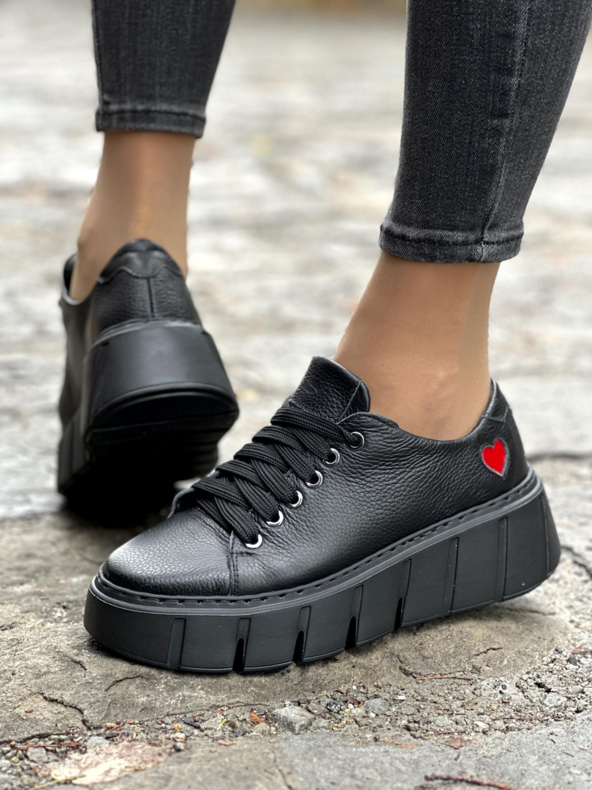 Stylowe trampki OLEKSY ze skóry naturalnej Polskiej produkcji