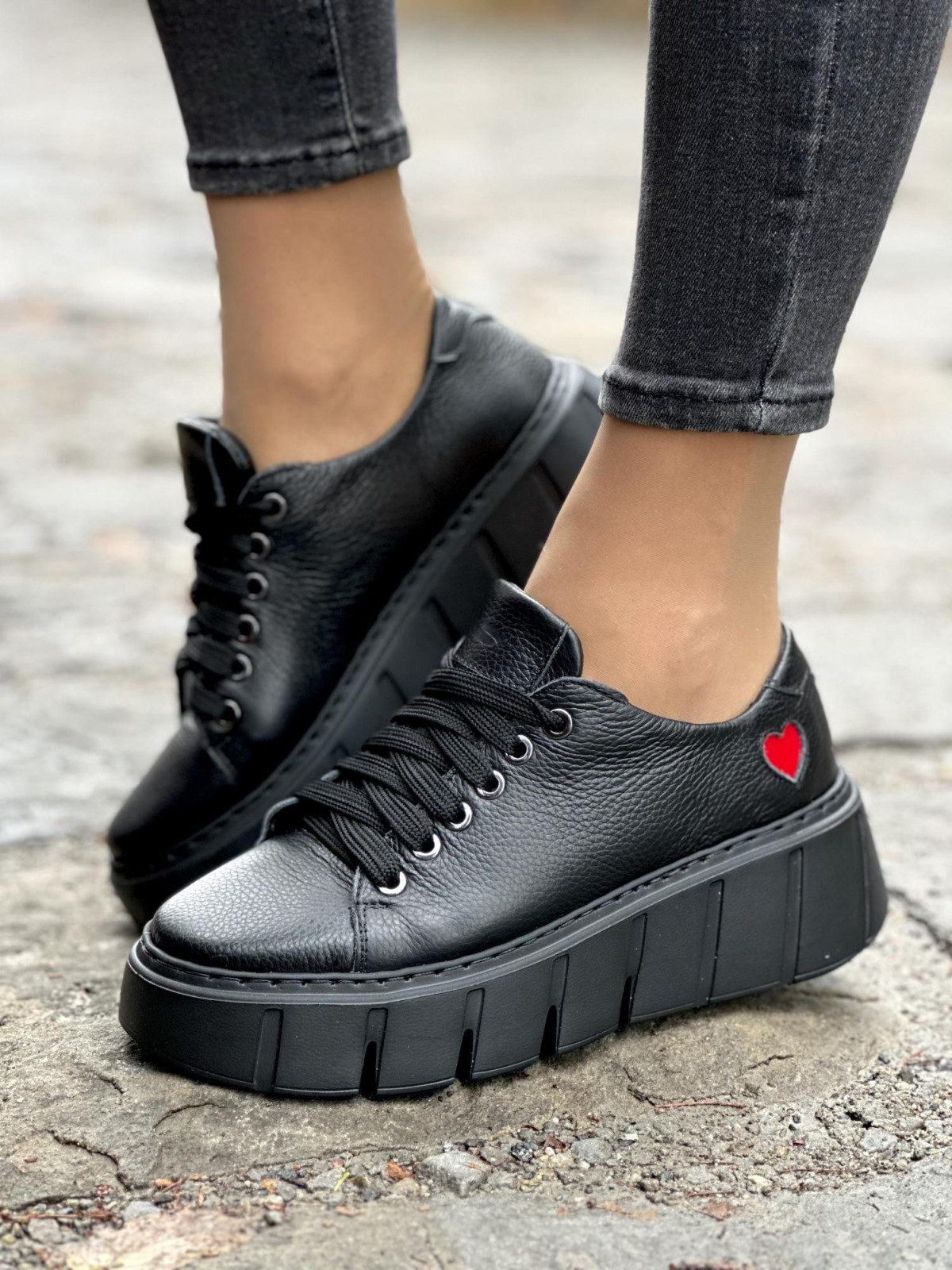 Stylowe trampki OLEKSY ze skóry naturalnej Polskiej produkcji