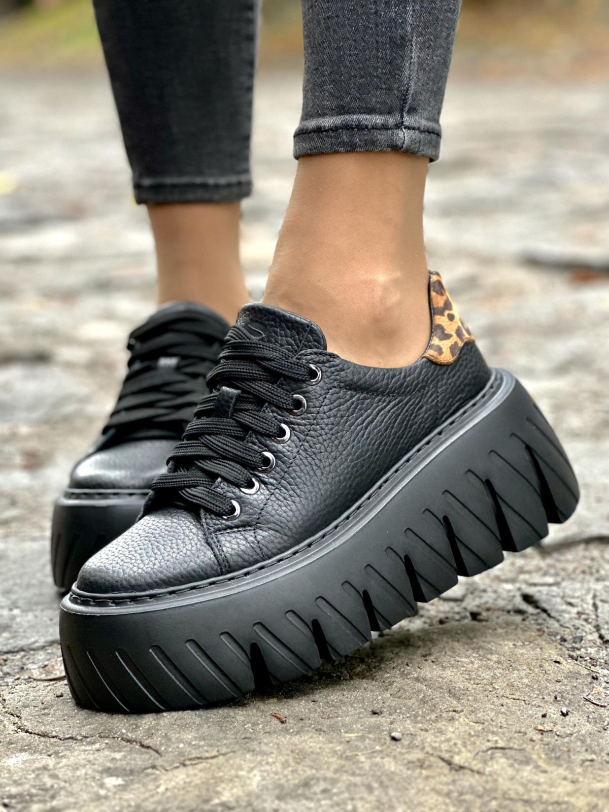 Oryginalne sneakersy OLEKSY ze skóry Polskiej produkcji