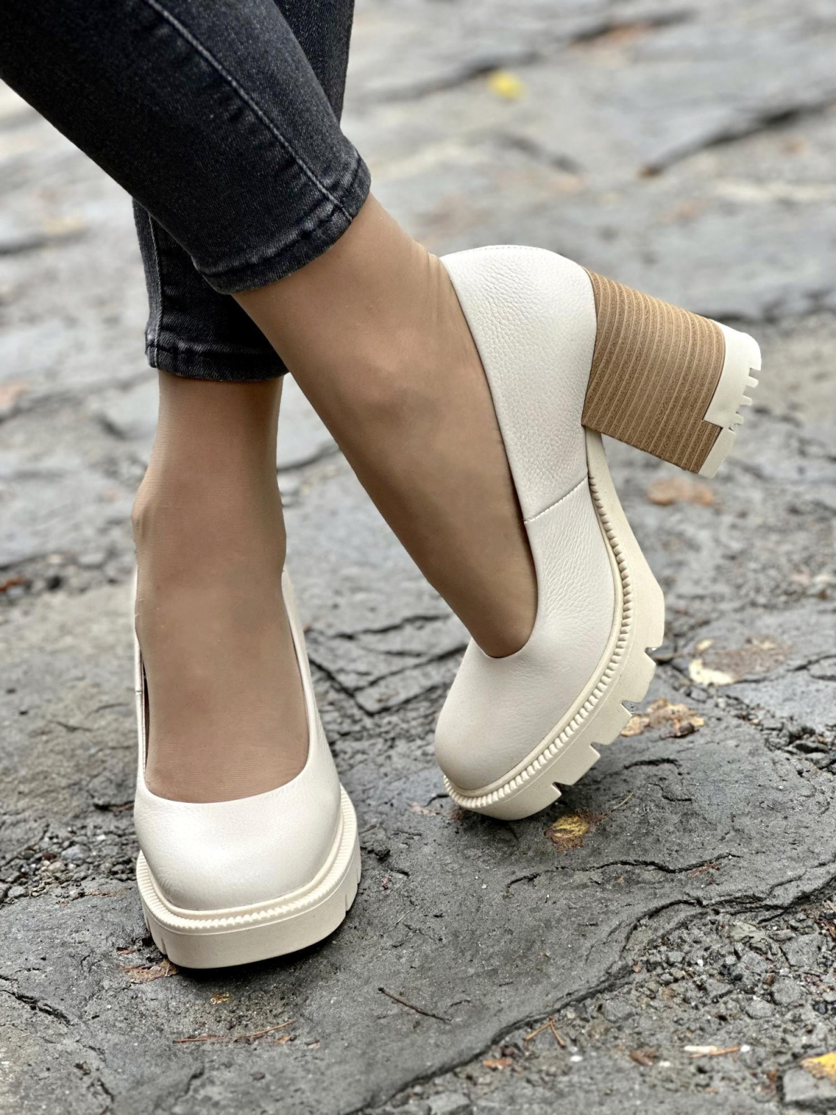 Eleganckie czółenka OLEKSY ze skóry Polskiej produkcji