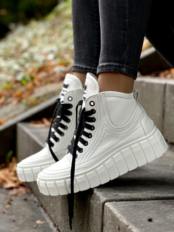 Stylowe trampki OLEKSY ze skóry naturalnej Polskiej produkcji