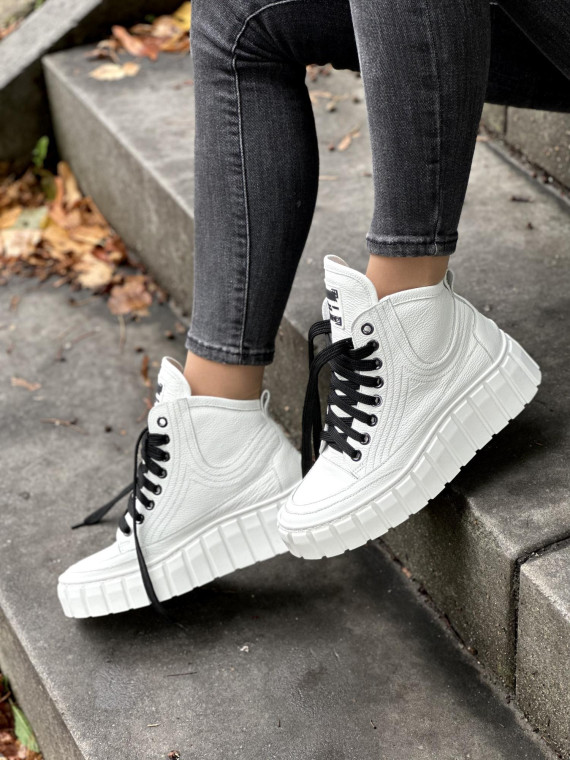 Stylowe trampki OLEKSY ze skóry naturalnej Polskiej produkcji