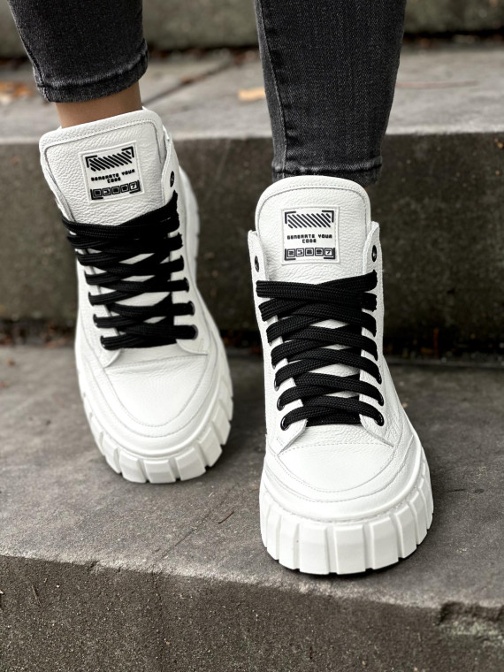 Stylowe trampki OLEKSY ze skóry naturalnej Polskiej produkcji