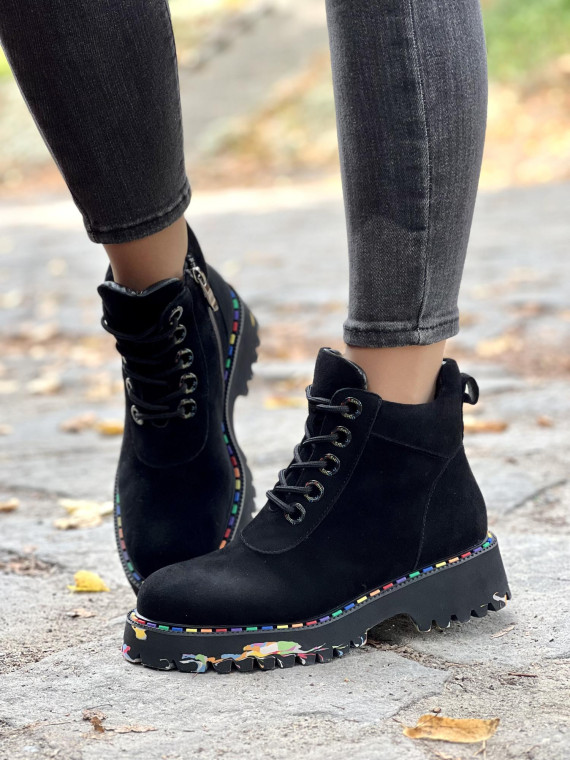 Botki ze skóry naturalnej – styl i wygoda na każdy dzień