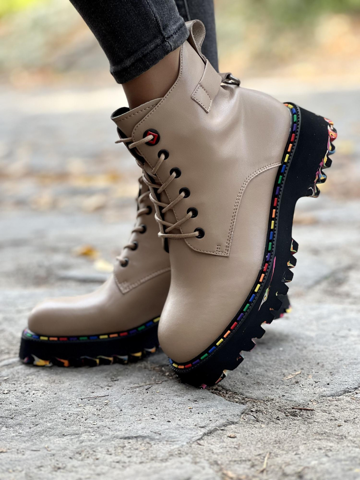 Stylowe trapery wykonane ze skóry naturalnej