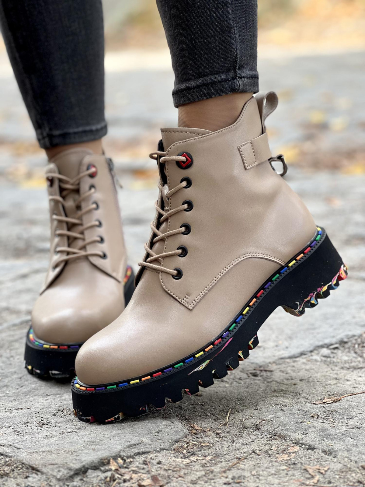 Stylowe trapery wykonane ze skóry naturalnej