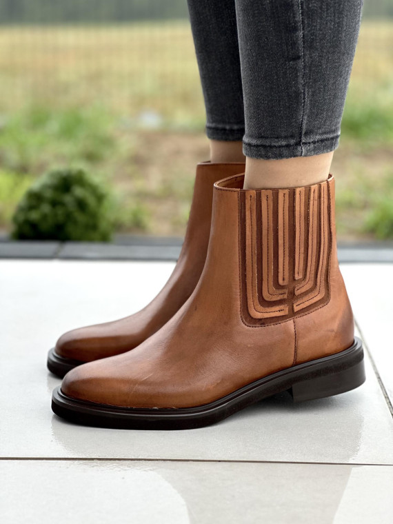 Wyjątkowe botki OLEKSY Polskiej produkcji ze skóry naturalnej