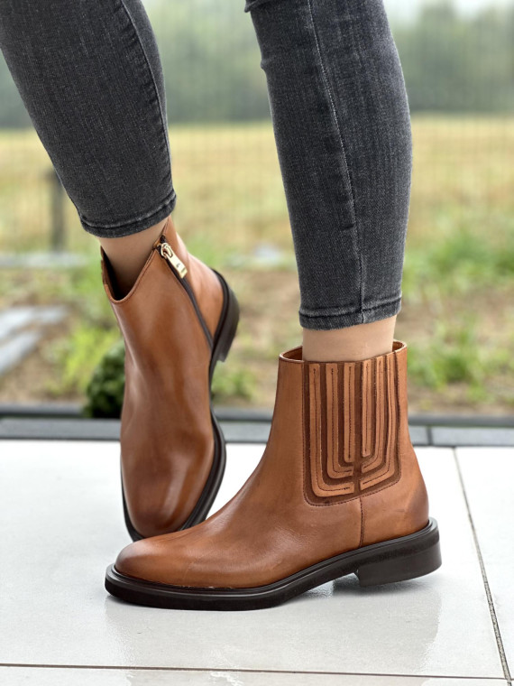 Wyjątkowe botki OLEKSY Polskiej produkcji ze skóry naturalnej