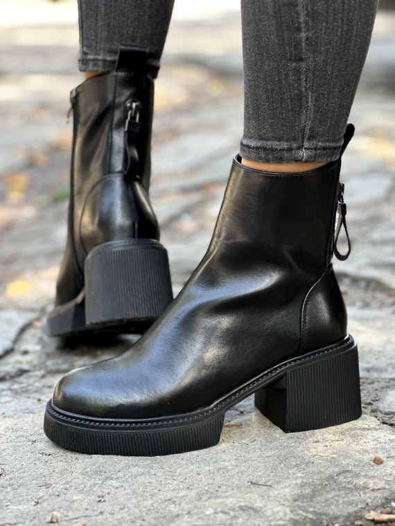 Botki wykonane ze skóry naturalnej