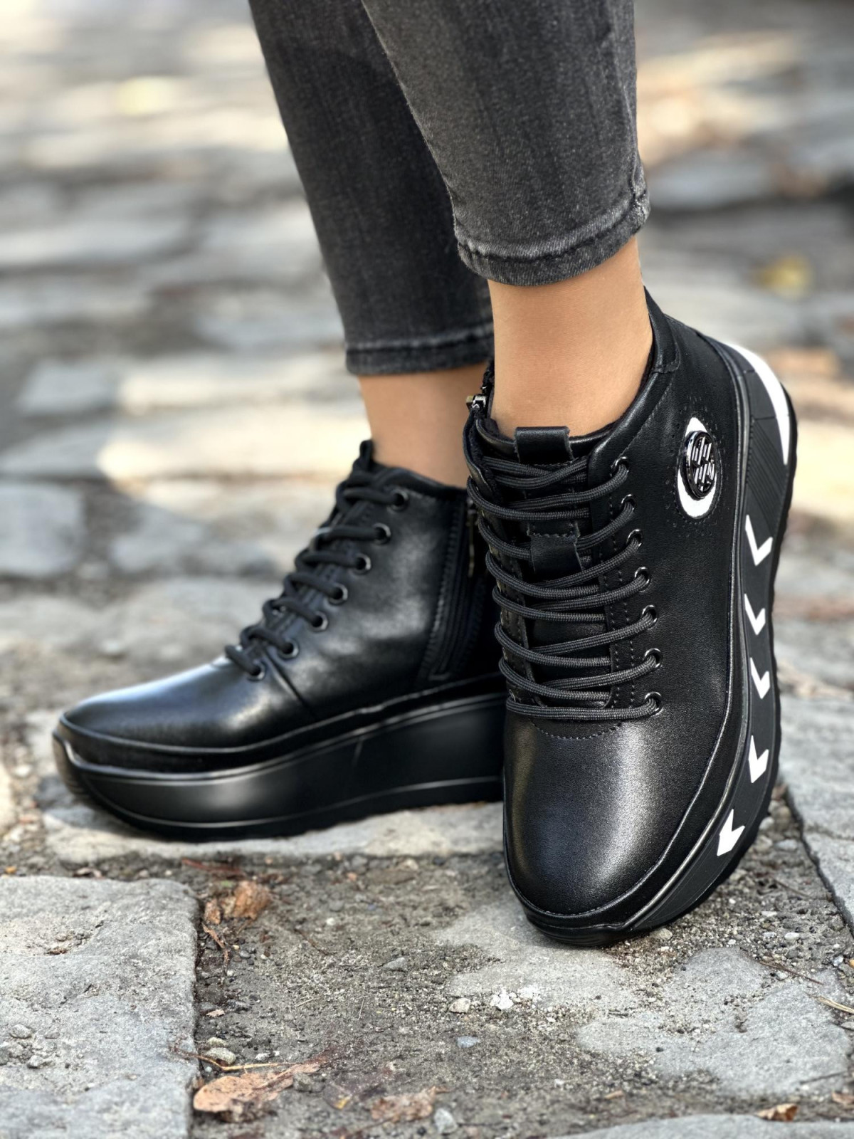 Stylowe botki ze skóry naturalnej