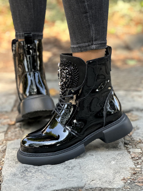 Eleganckie i efektowne botki ze skóry naturalnej