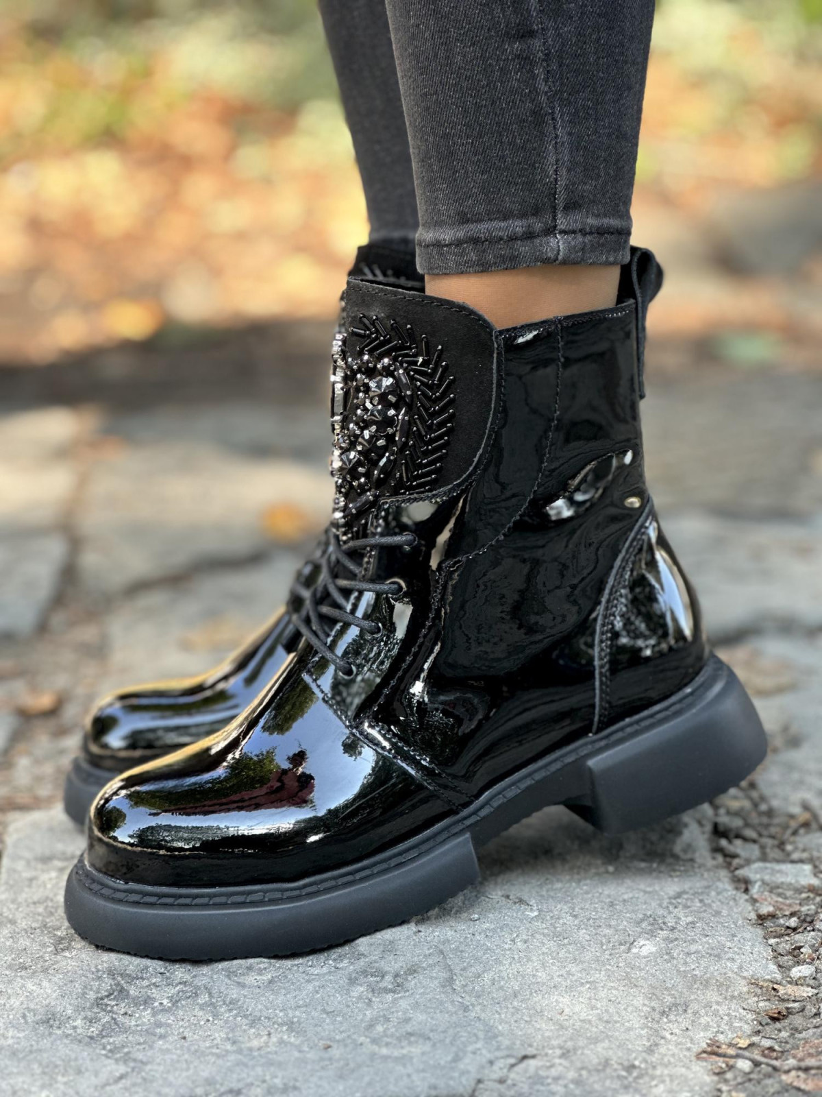 Eleganckie i efektowne botki ze skóry naturalnej