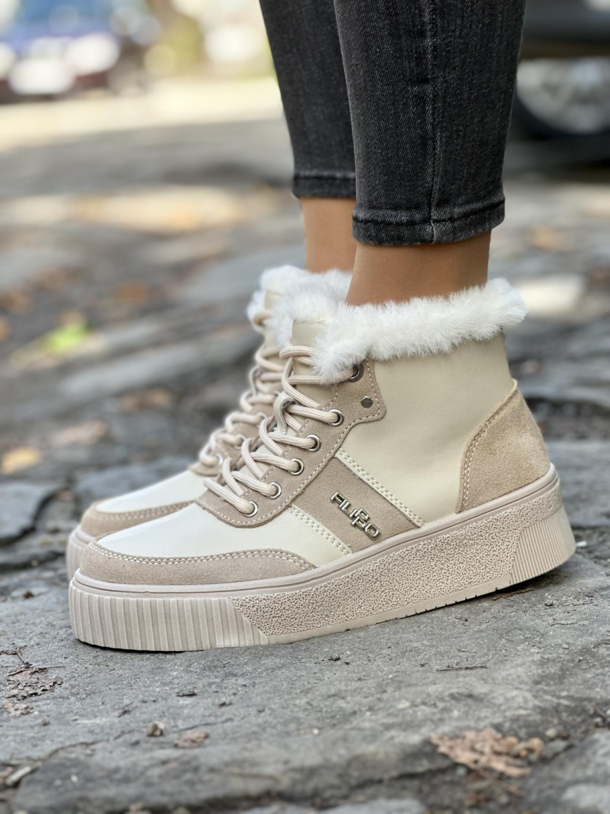 Sneakersy wykonane ze skóry naturalnej