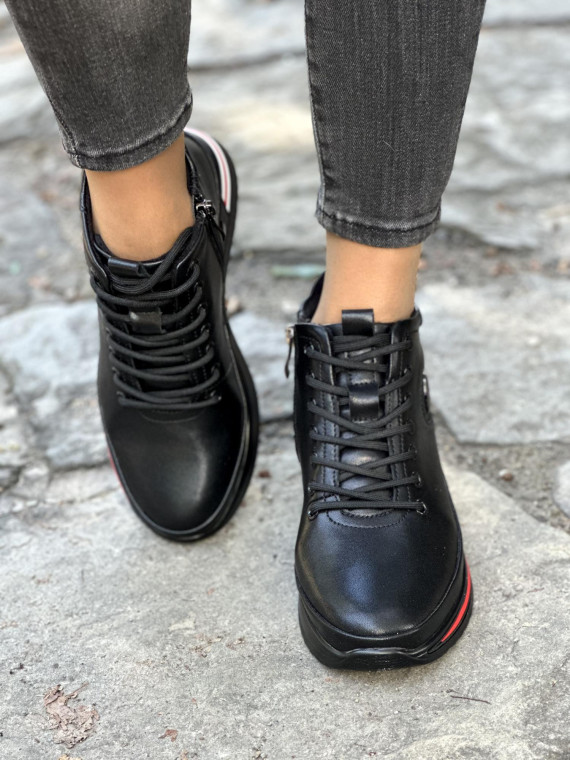 Sneakersy wykonane ze skóry naturalnej