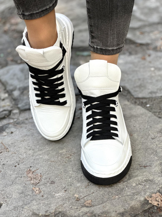 Białe trampki OLEKSY ze skóry Polskiej produkcji