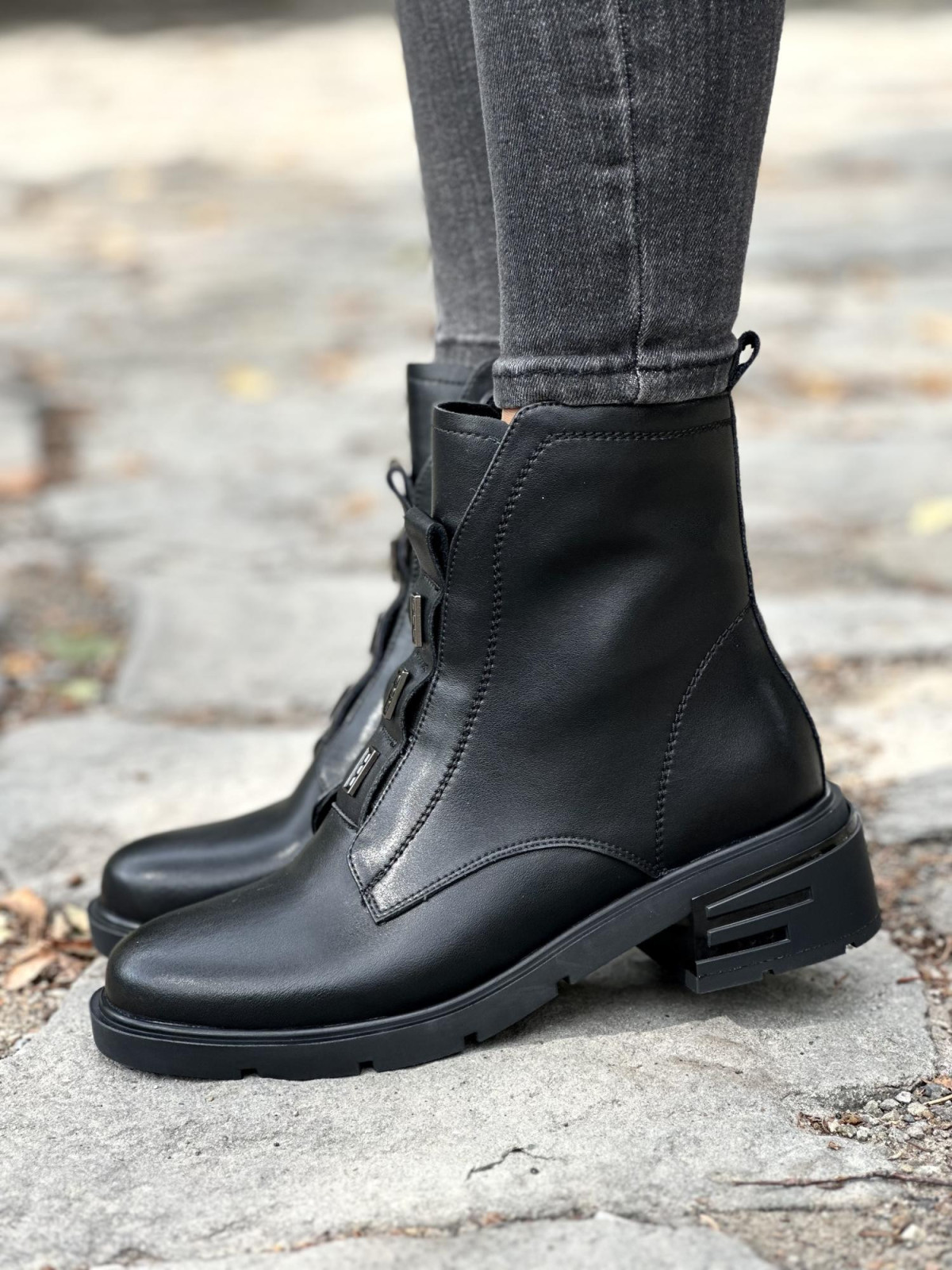 Eleganckie i nowoczesne botki ze skóry naturalnej